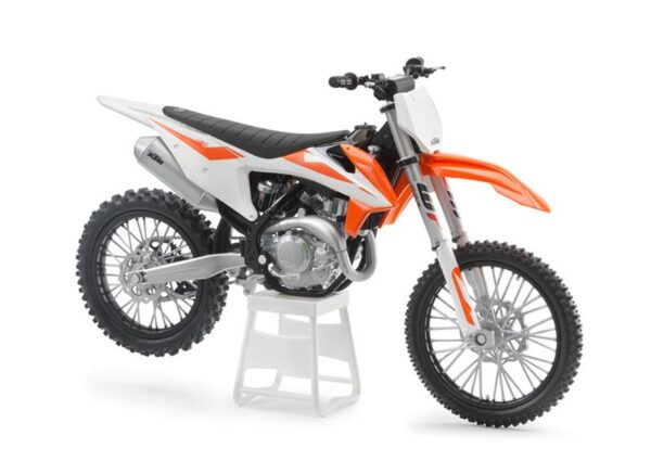 3PW200029500-450 SX-F MY 19 MODEL BIKE-image